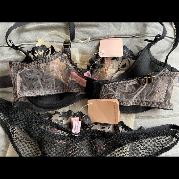 SOLD!! Agent Provocateur Yvette - Picture 4 of 5